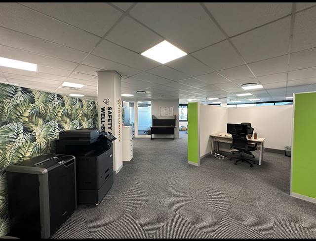 533M² OFFICE TO LET IN DORINGKLOOF
